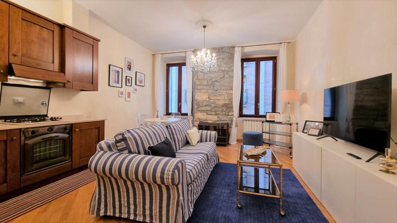 Palazzo Crispi - Boutique Apartment Trieszt Kültér fotó