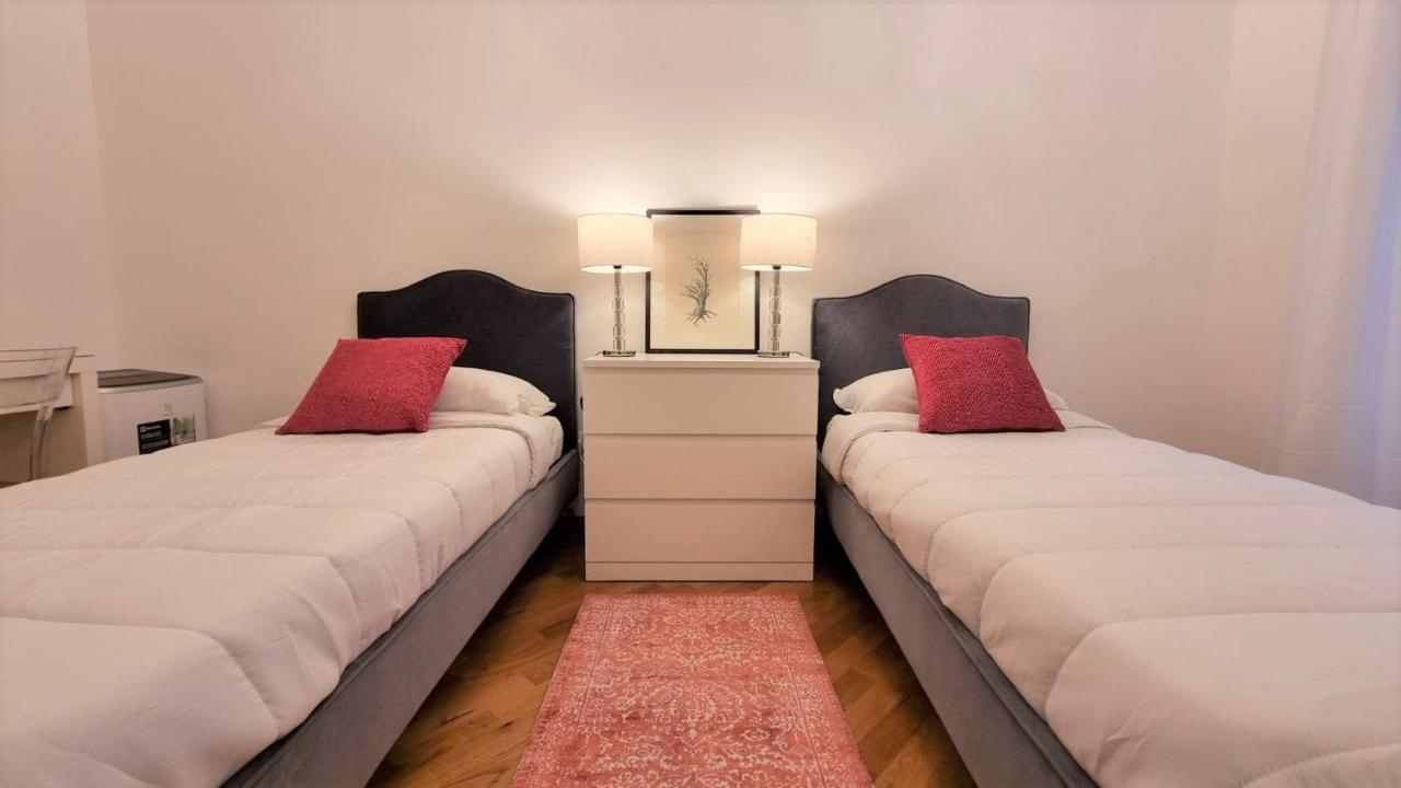 Palazzo Crispi - Boutique Apartment Trieszt Kültér fotó