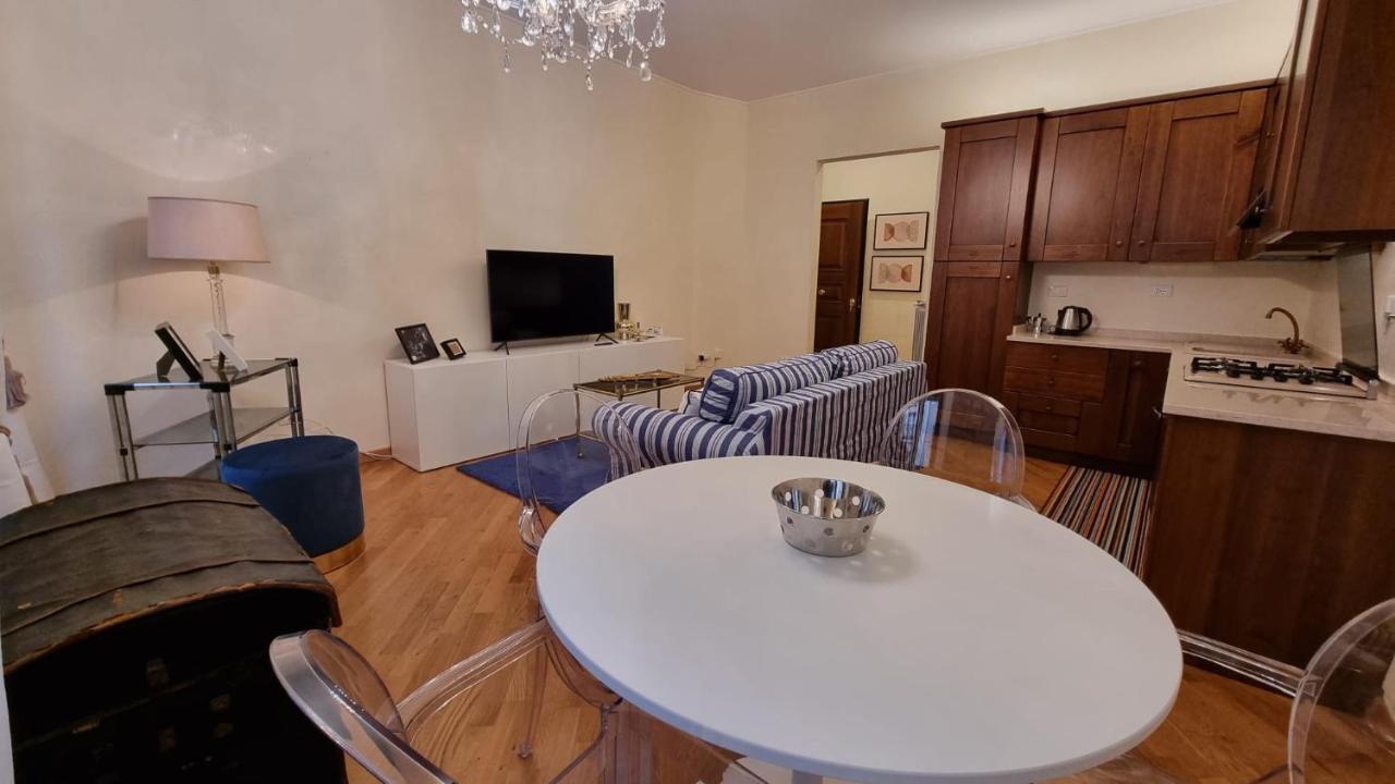 Palazzo Crispi - Boutique Apartment Trieszt Kültér fotó