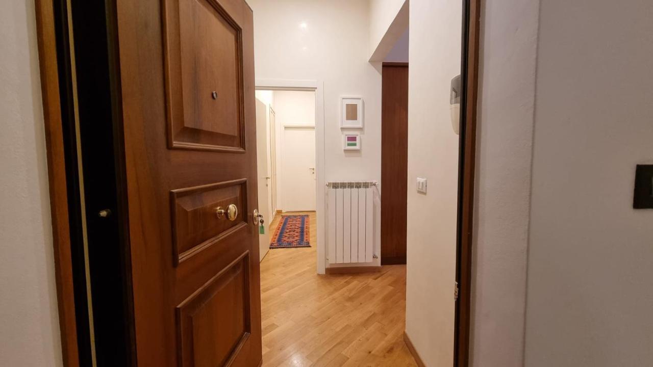 Palazzo Crispi - Boutique Apartment Trieszt Kültér fotó
